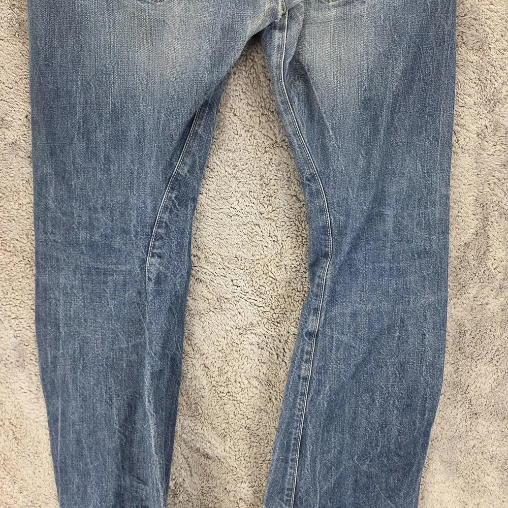 Vintage Levis Engineered Jeans Mens Blue Twisted Medium Wash Zip Fly Fits 34x30